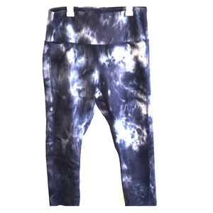 Dark Blue Tie-Dye 3/4 Length Leggings